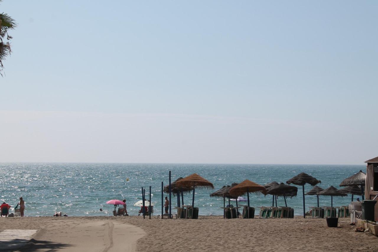 Junto Al Mar Apartment Malaga Exterior photo